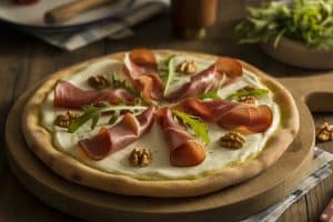 Pizza au speck et gorgonzola